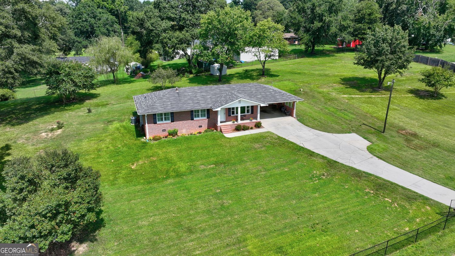 2833 Crabapple Circle Property Photo 31