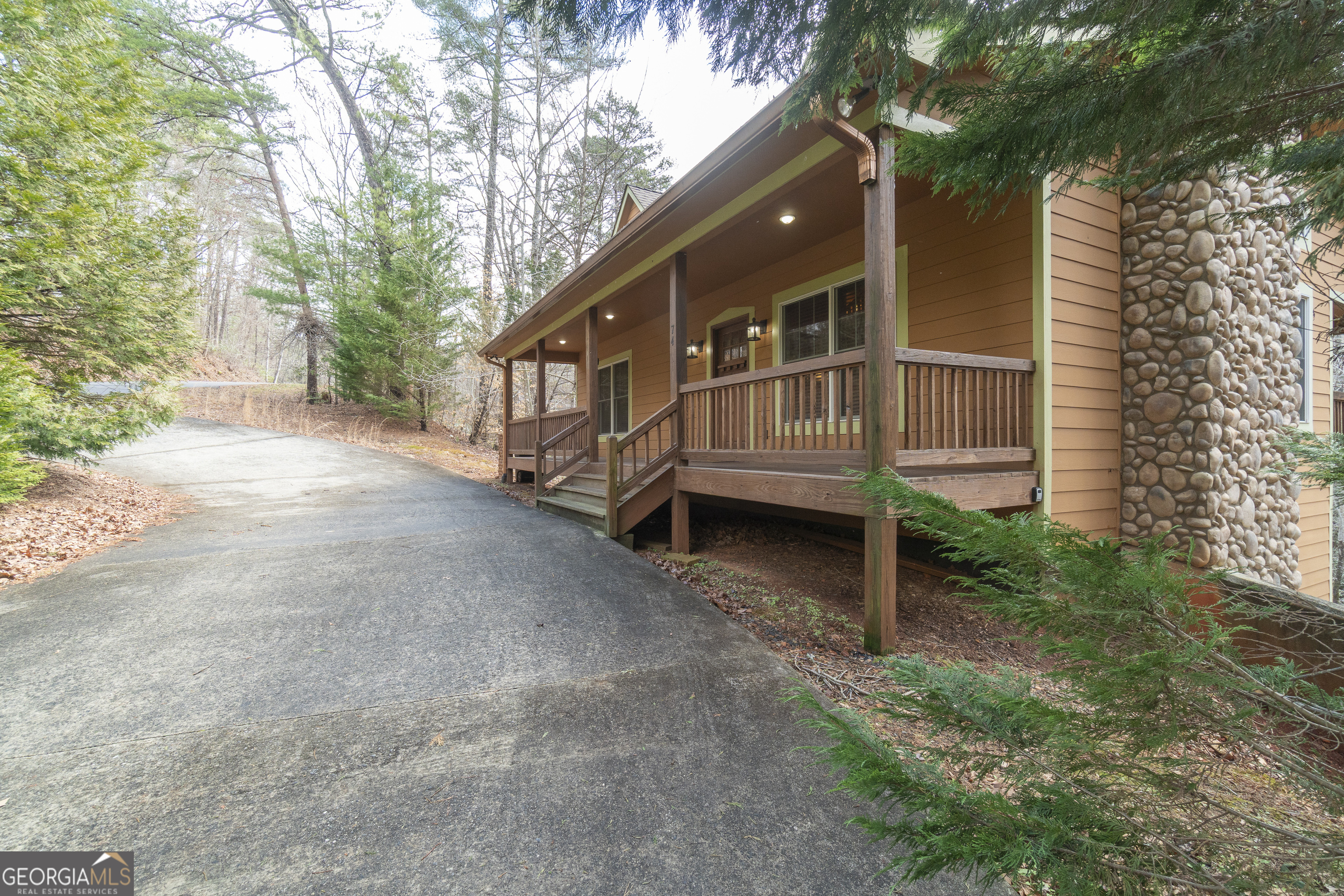 74 Fussen Strasse Property Photo 1