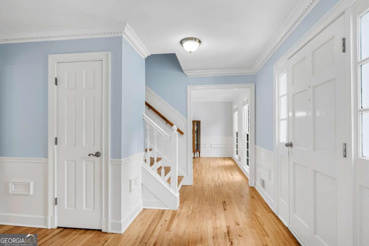 5197 Riverhill Road Ne Property Photo 3