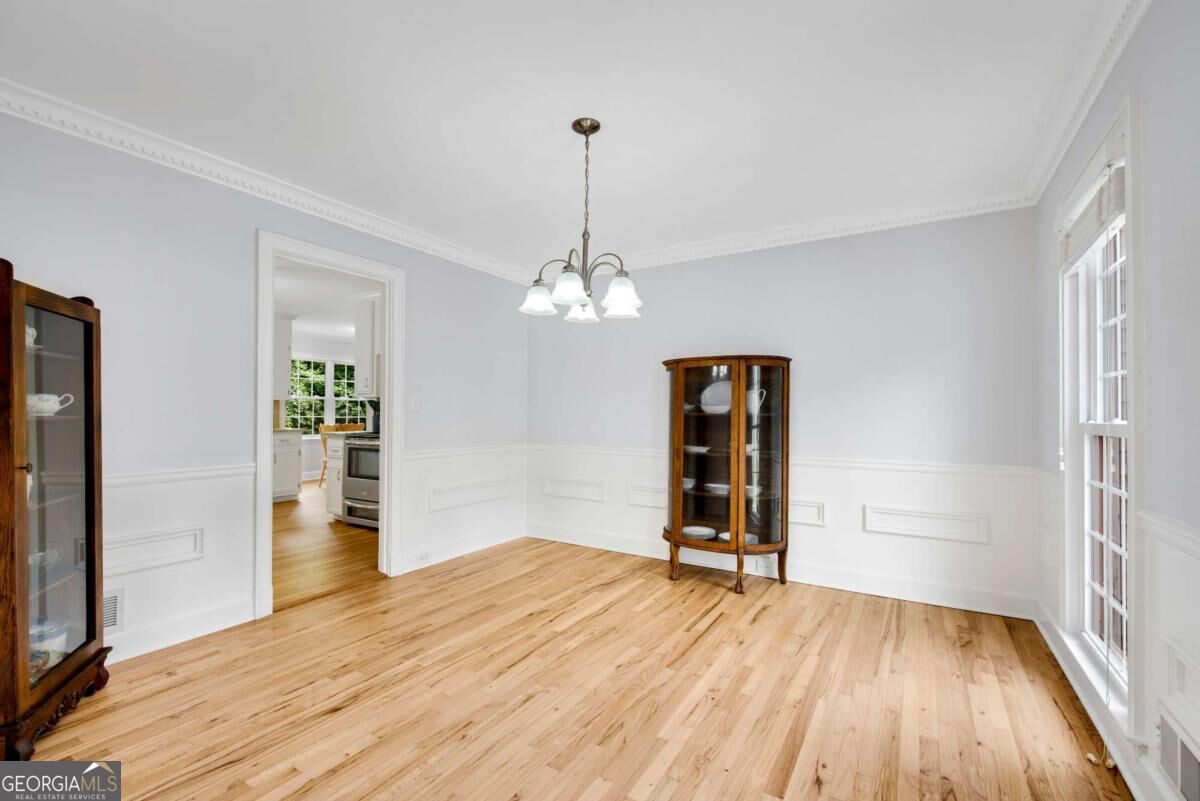5197 Riverhill Road Ne Property Photo 6