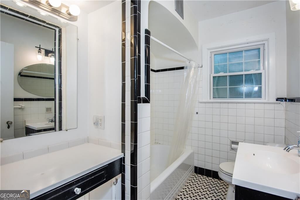 2743 Kimmeridge Drive Property Photo 24