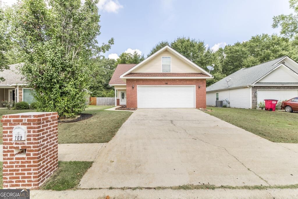 108 Sunnymeade Drive Property Photo 4