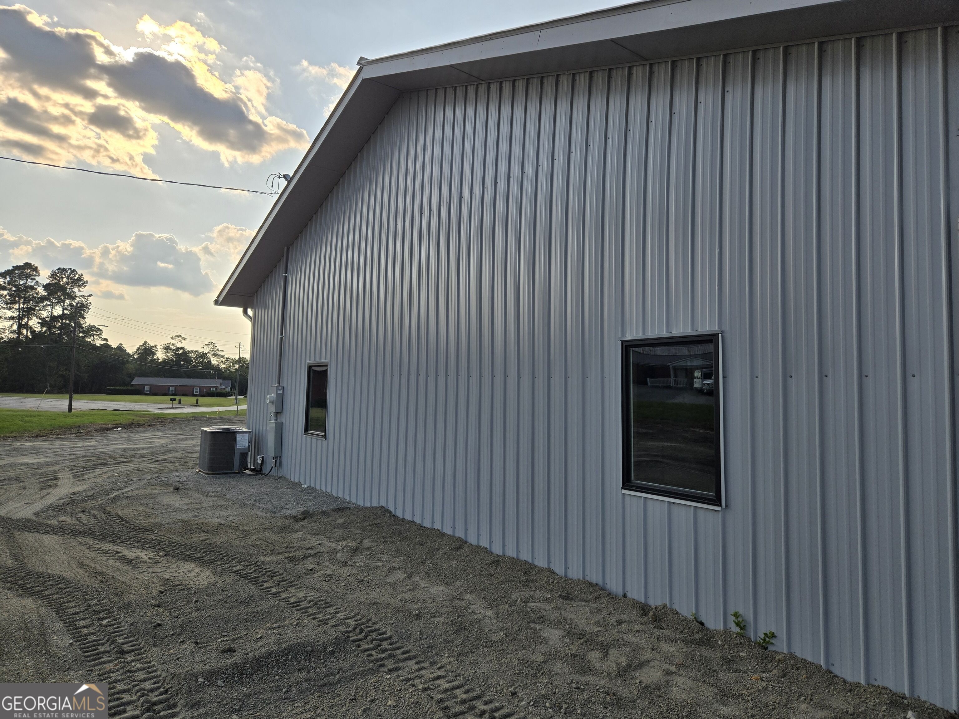 340 Industrial Way Property Photo 15
