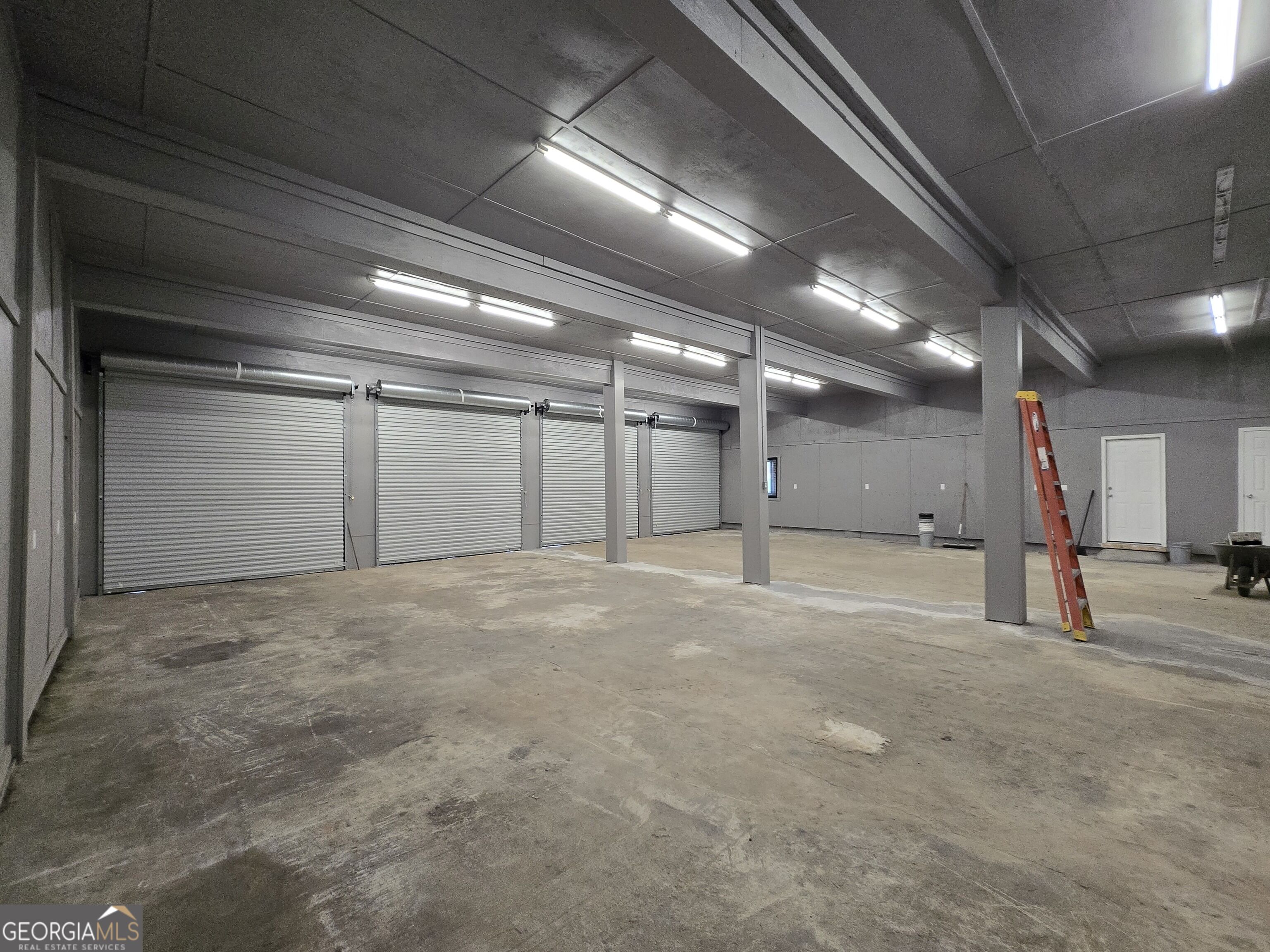 340 Industrial Way Property Photo 32