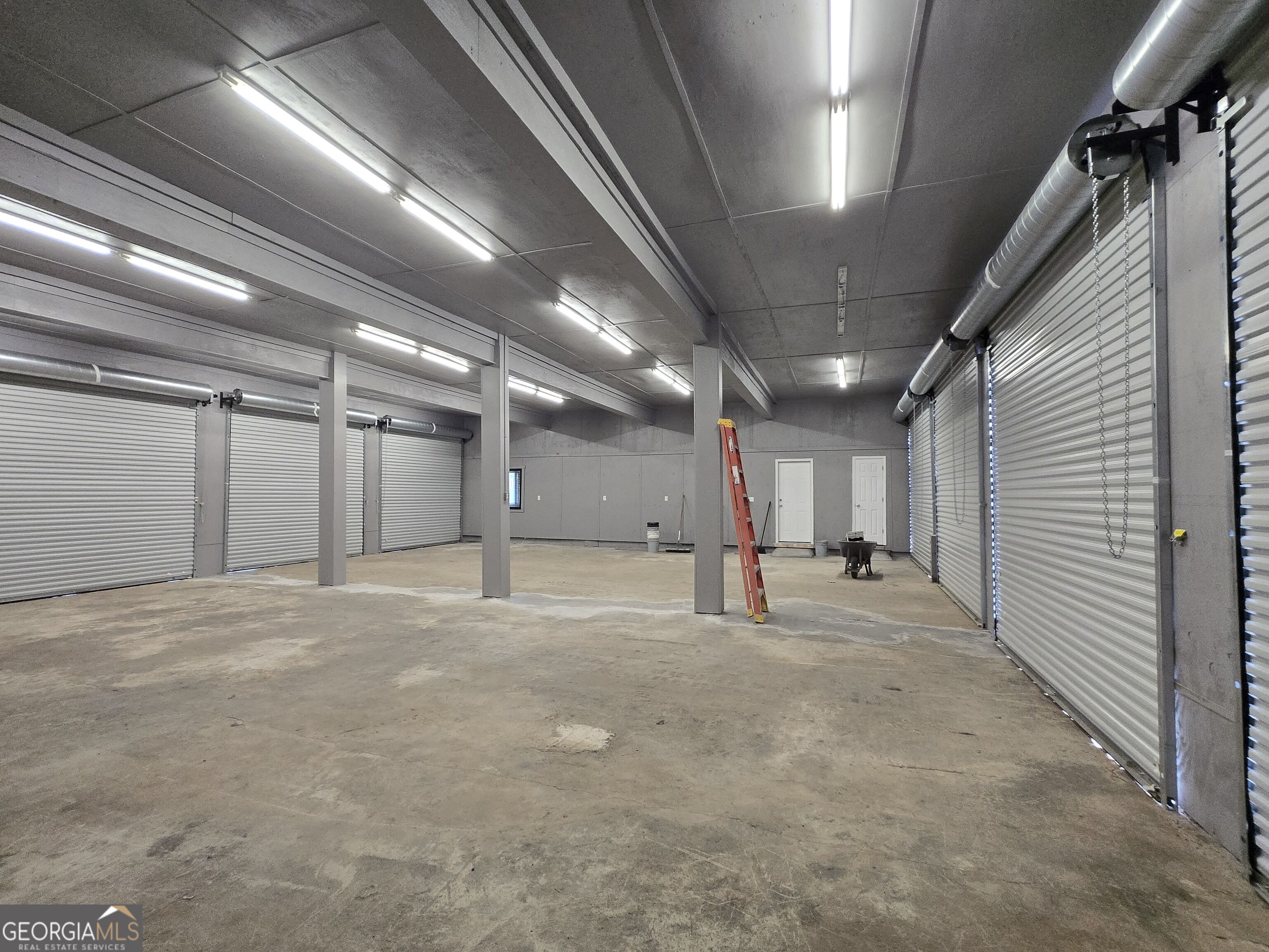 340 Industrial Way Property Photo 33