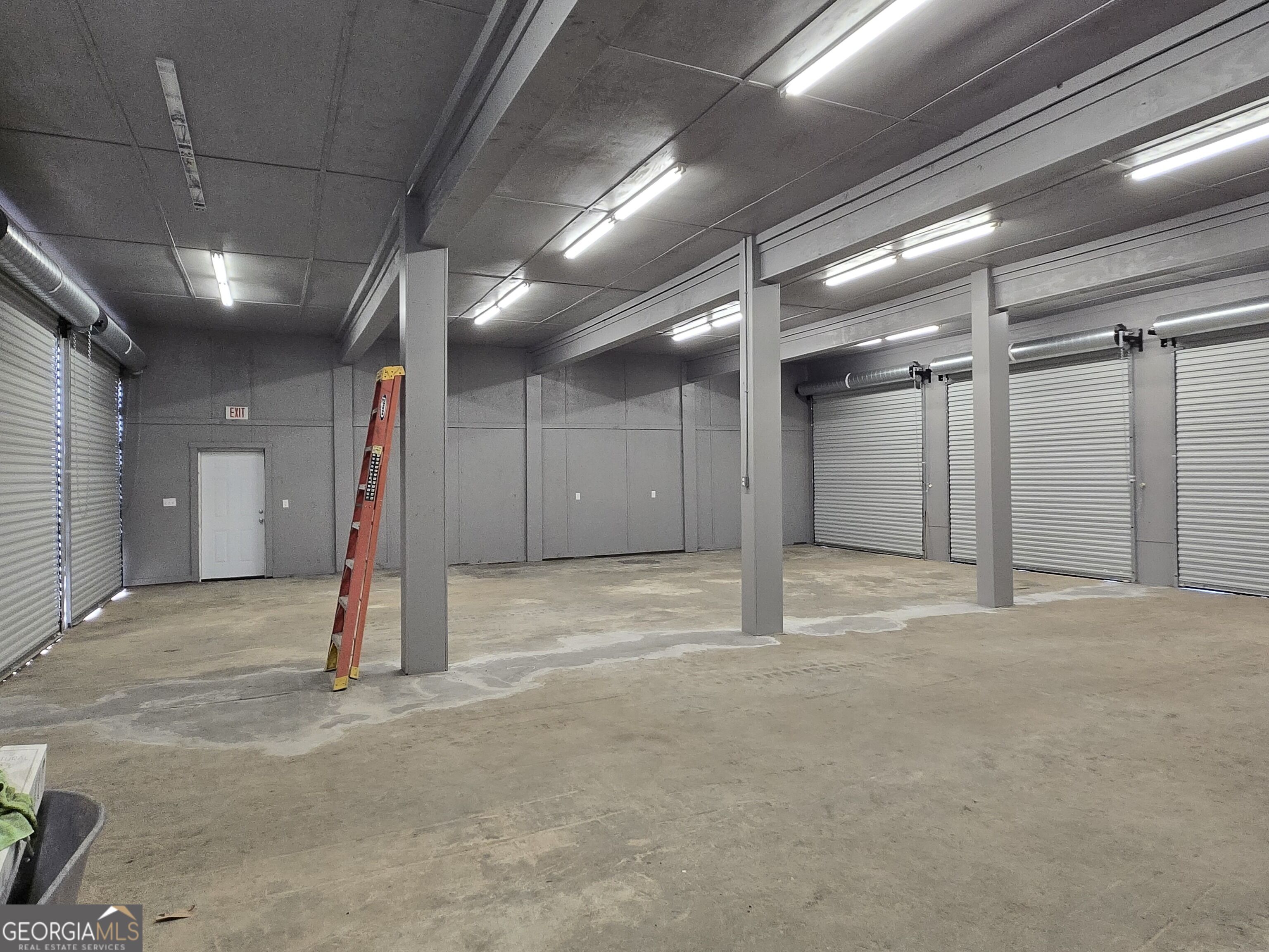 340 Industrial Way Property Photo 36