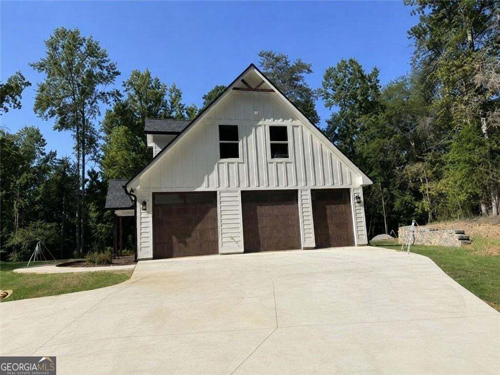 6711 Wildwood Trail Property Photo 4