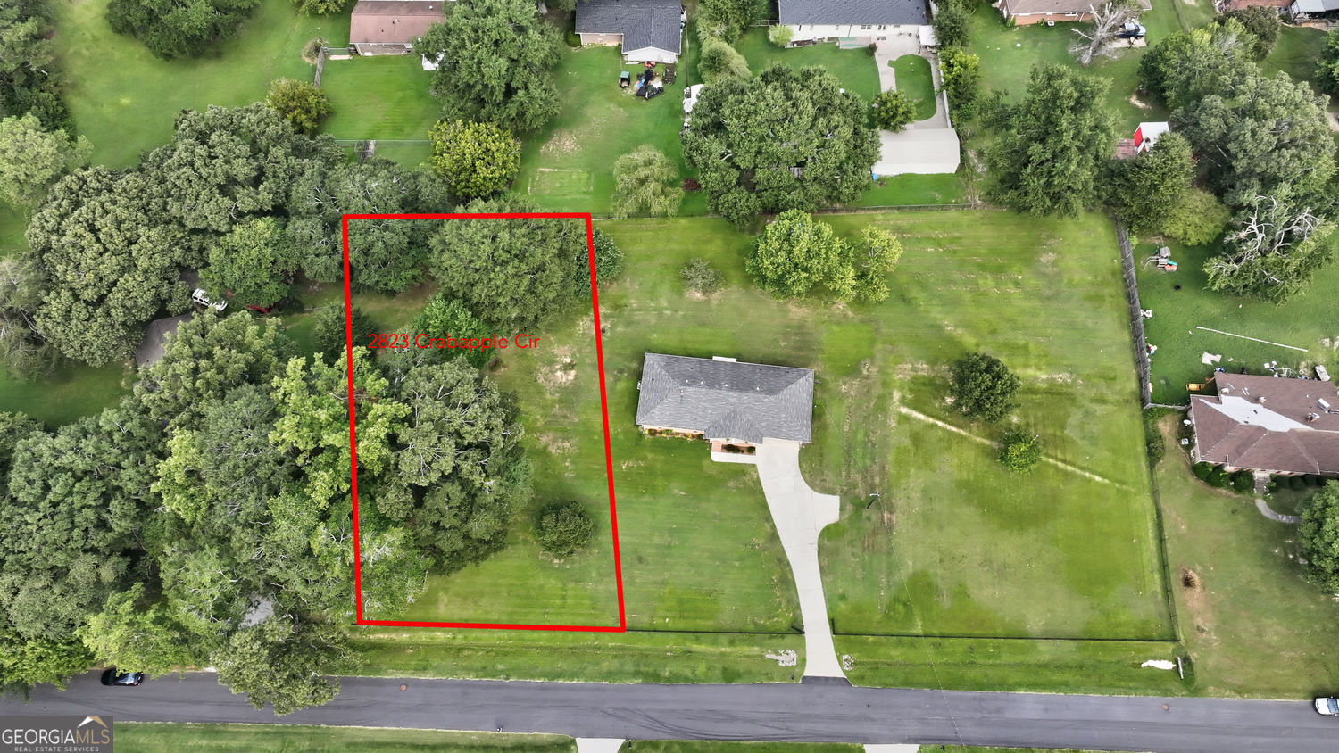 2823 Crabapple Circle Property Photo 1