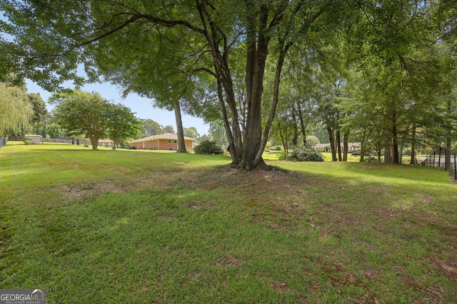 2823 Crabapple Circle Property Photo 4
