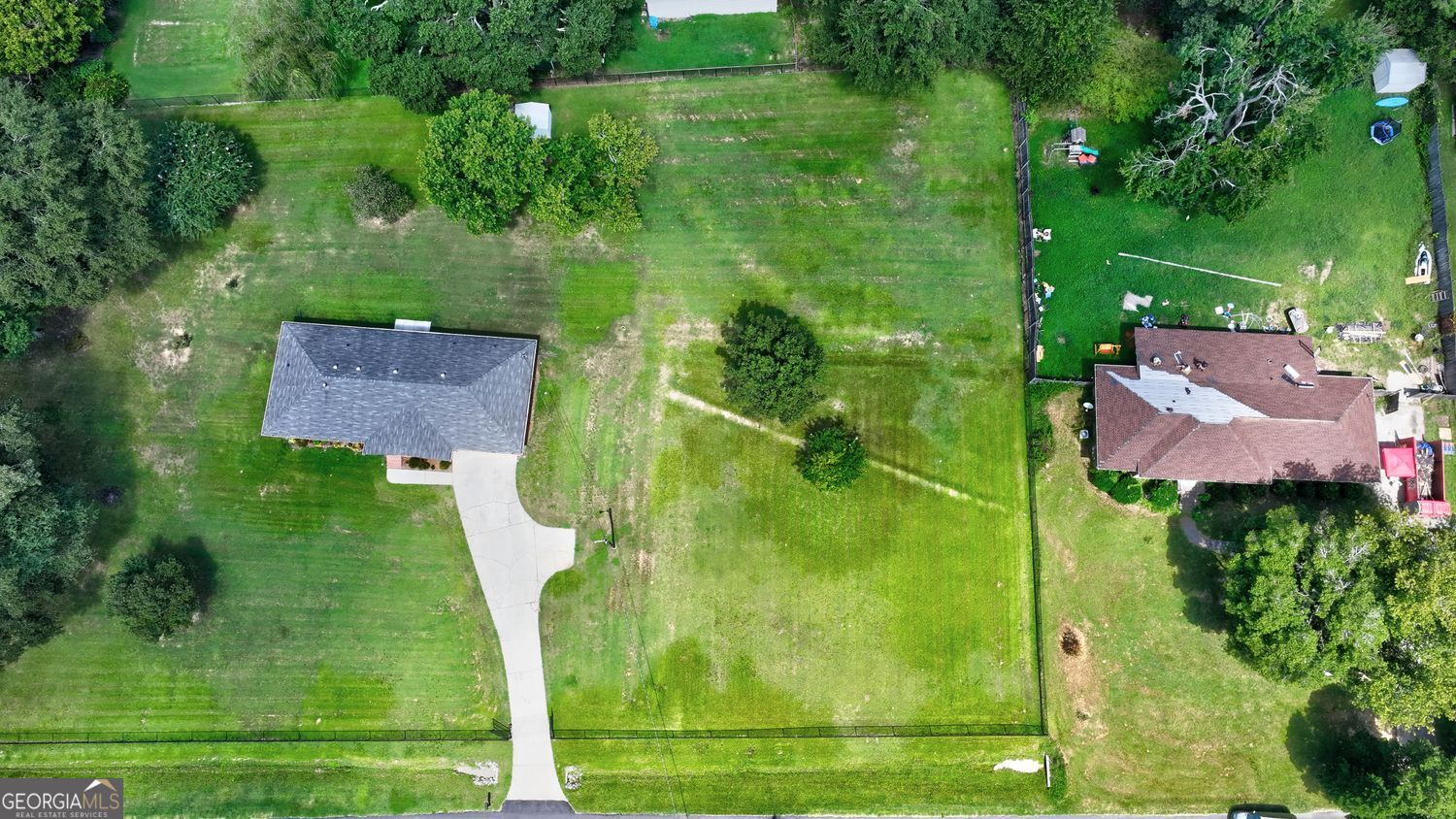 2843 Crabapple Circle Property Photo 1