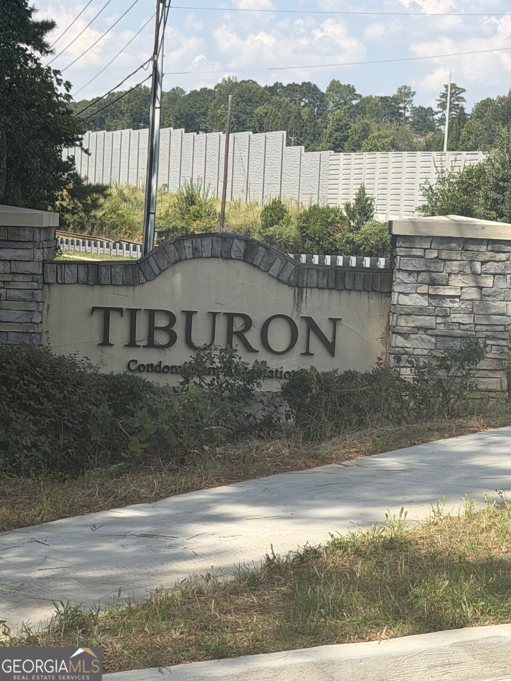 177 Tiburon Drive Property Photo 2