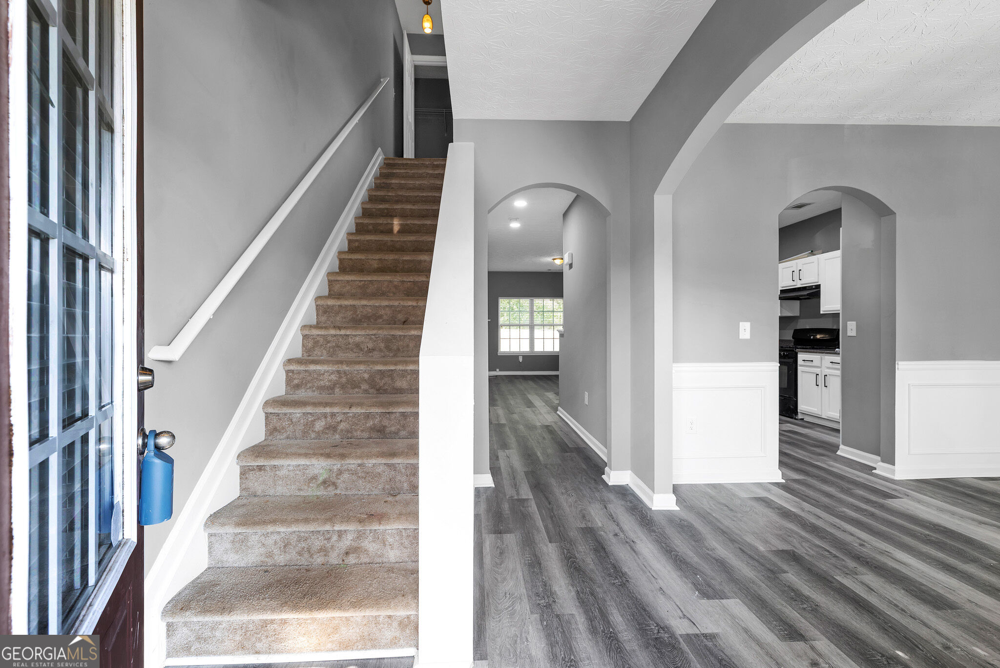 6156 Shoals Loop Property Photo 3