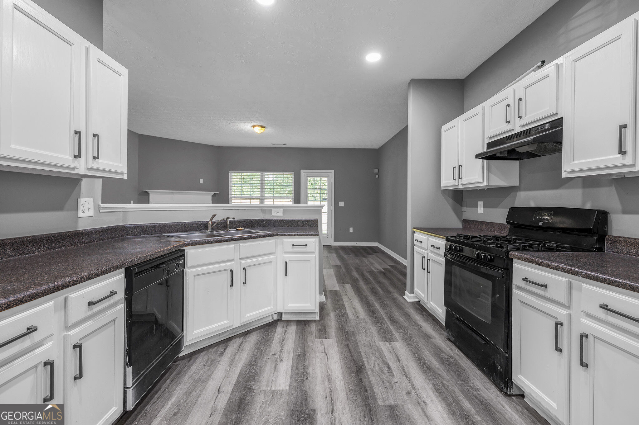 6156 Shoals Loop Property Photo 10