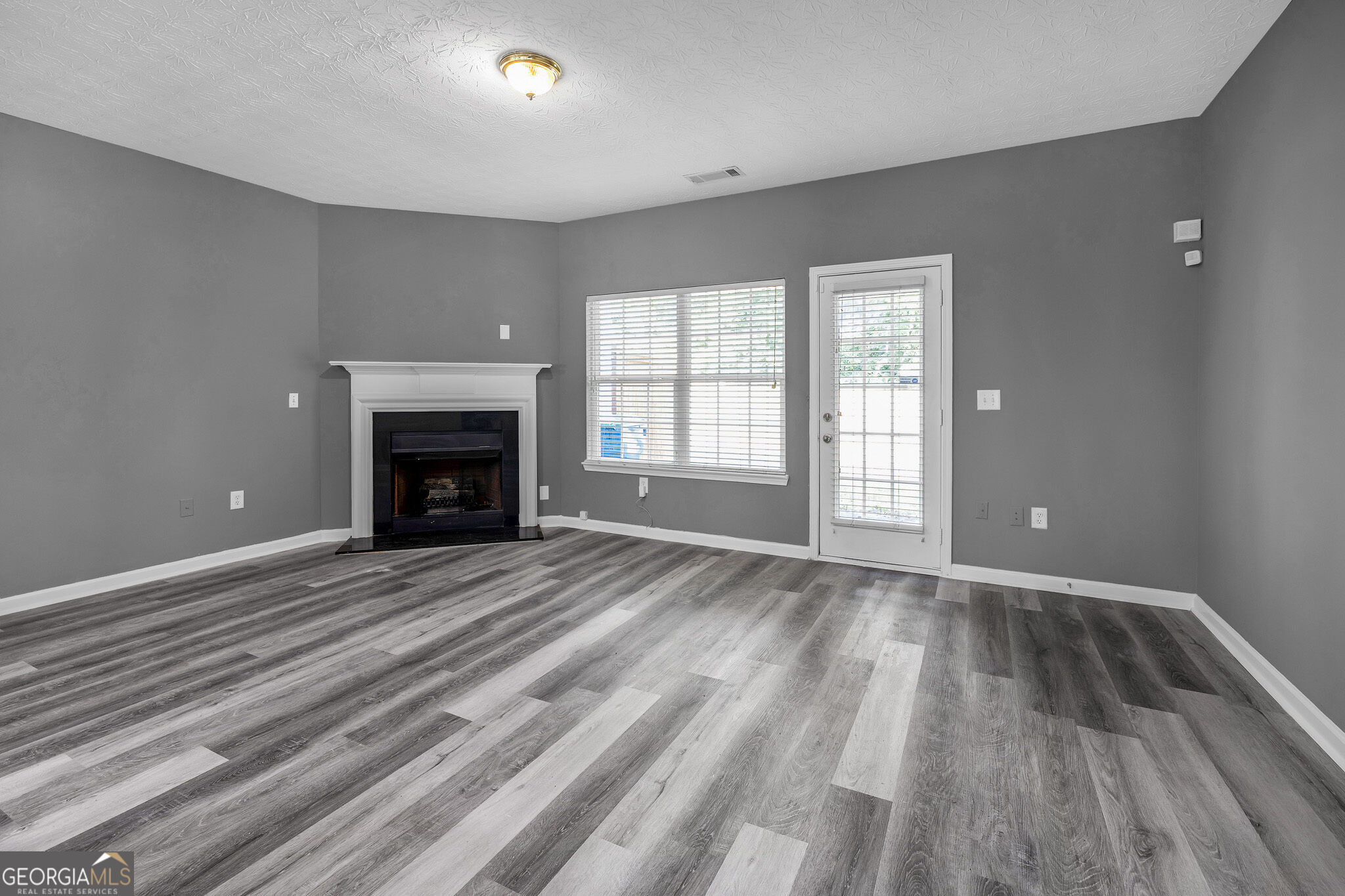 6156 Shoals Loop Property Photo 11