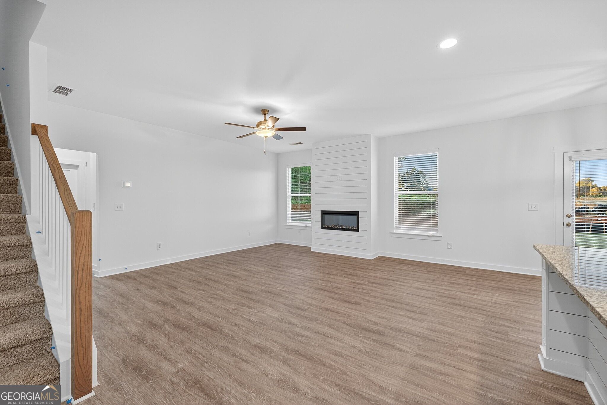 196 Cochin Drive Property Photo 9