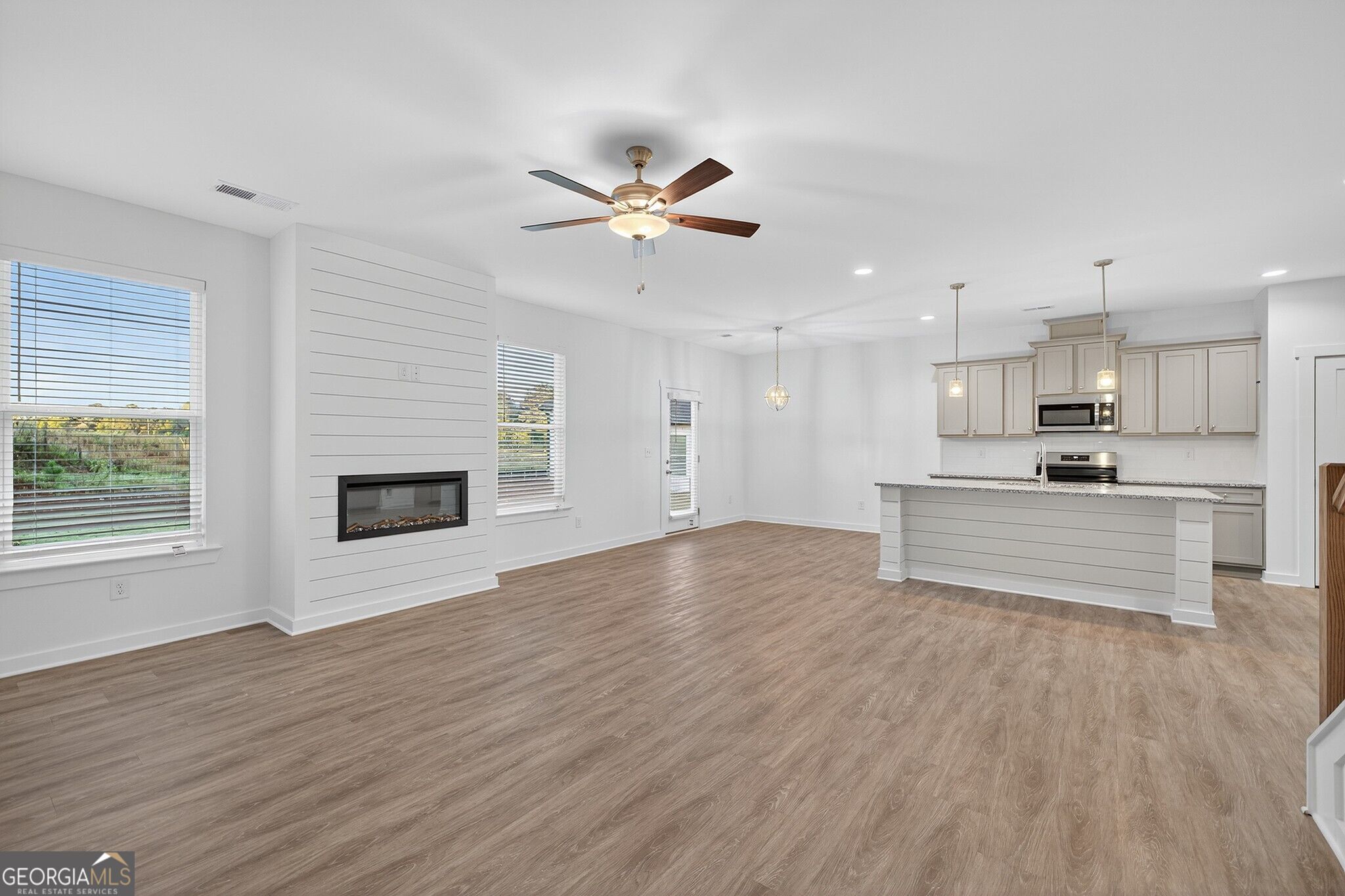 196 Cochin Drive Property Photo 10