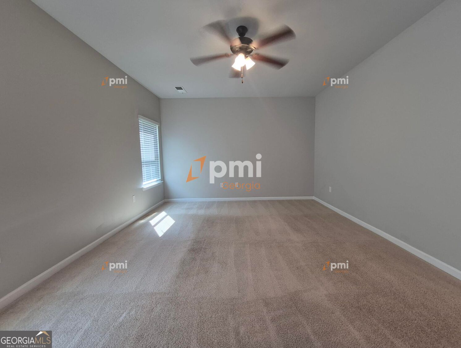 5051 Pioneer Parkway Property Photo 6