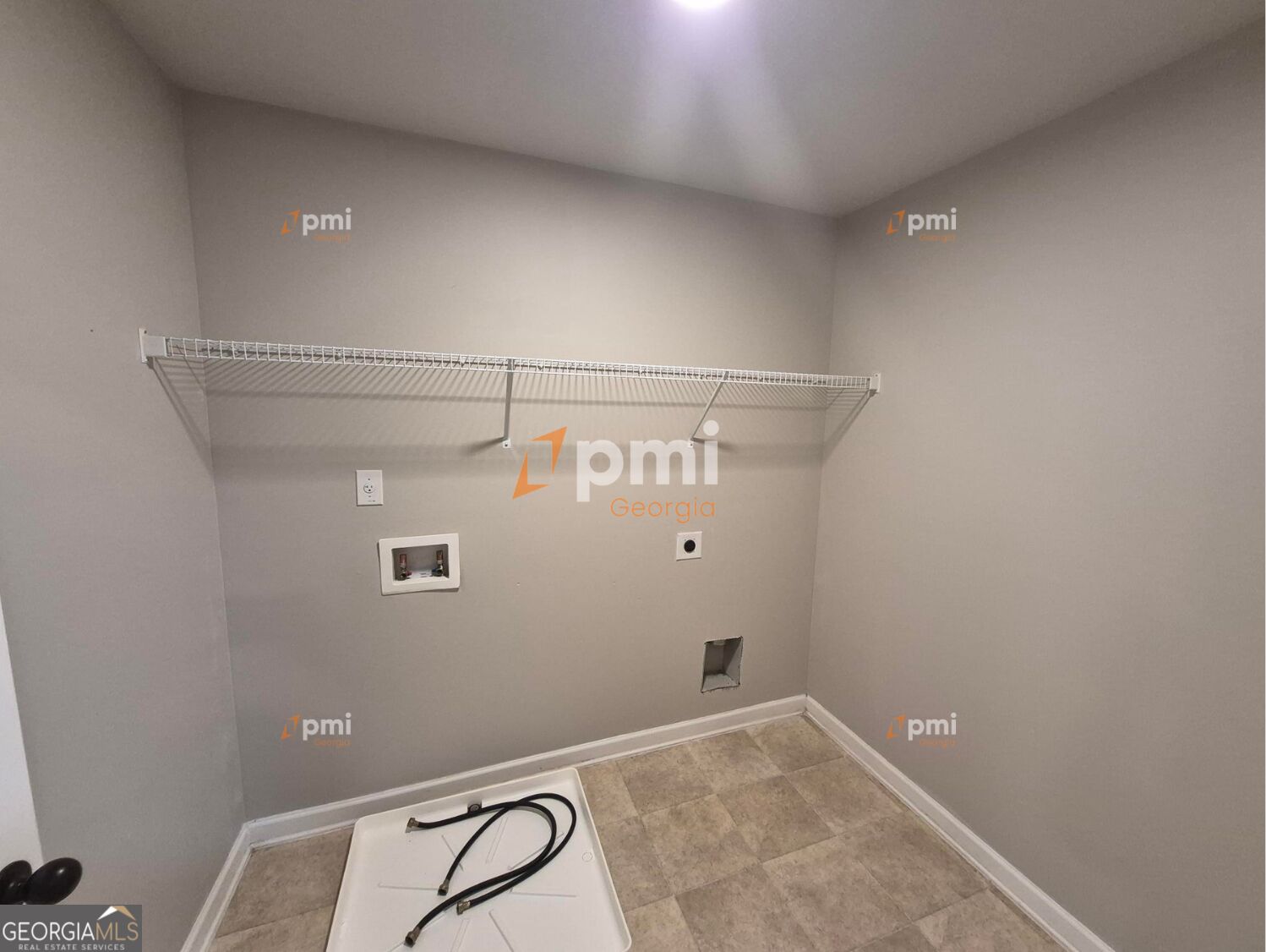 5051 Pioneer Parkway Property Photo 7