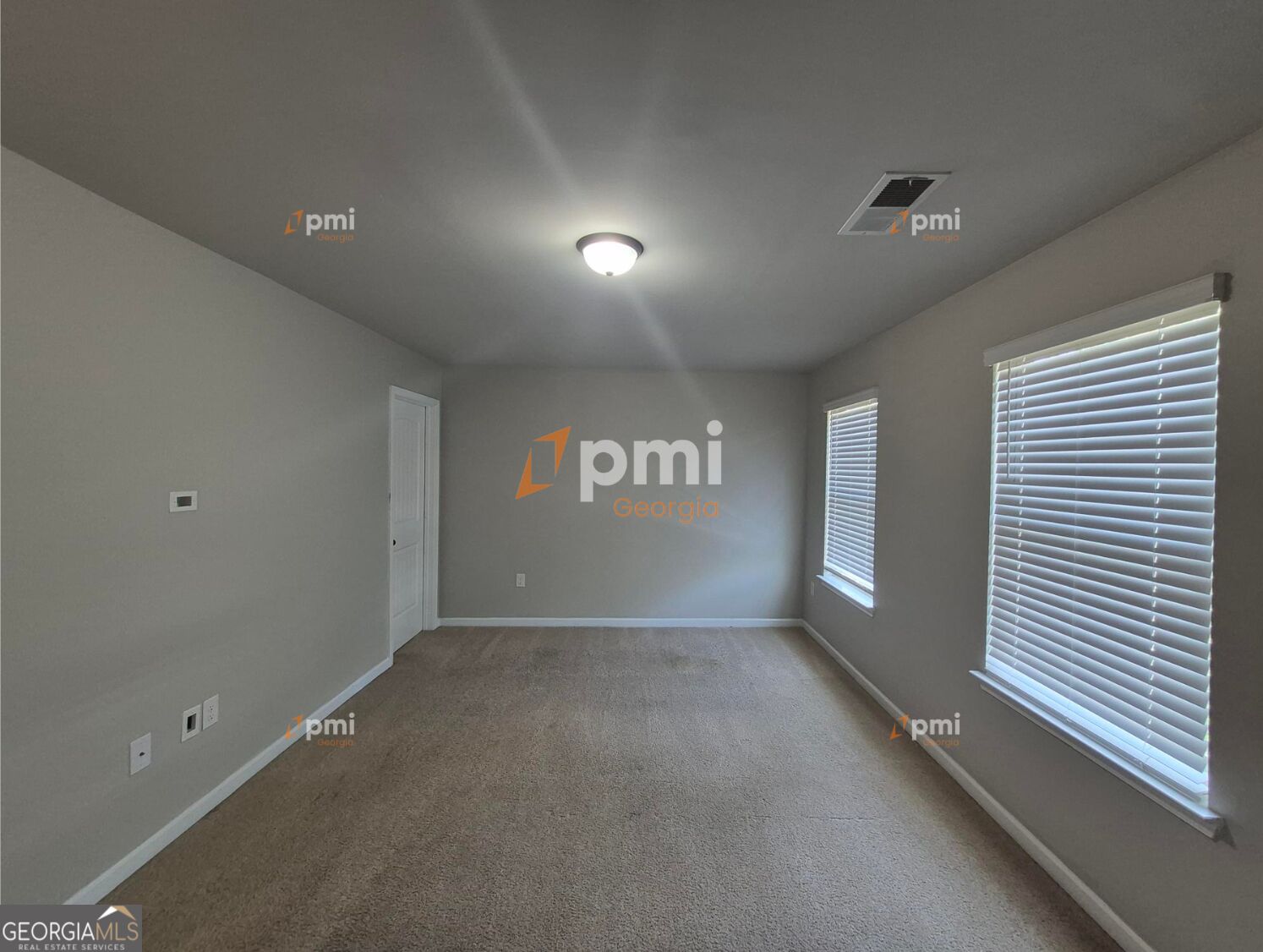 5051 Pioneer Parkway Property Photo 10
