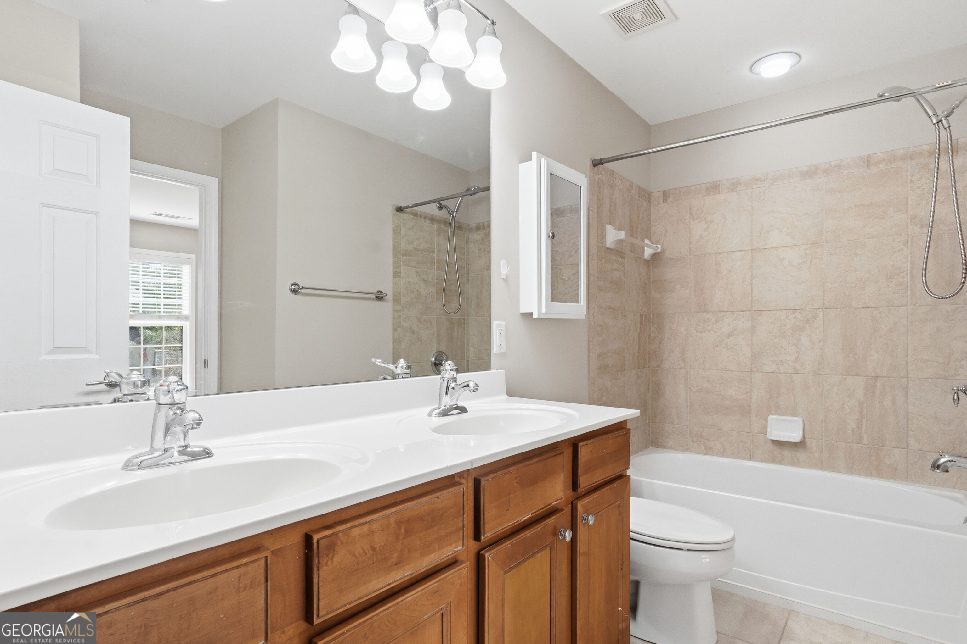 710 Berkeley Terrace Property Photo 19