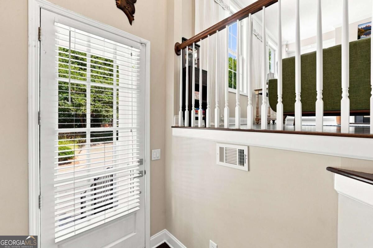 7603 Lowery Oak Drive Property Photo 3