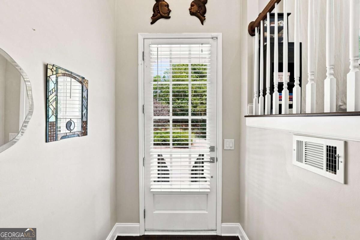 7603 Lowery Oak Drive Property Photo 4