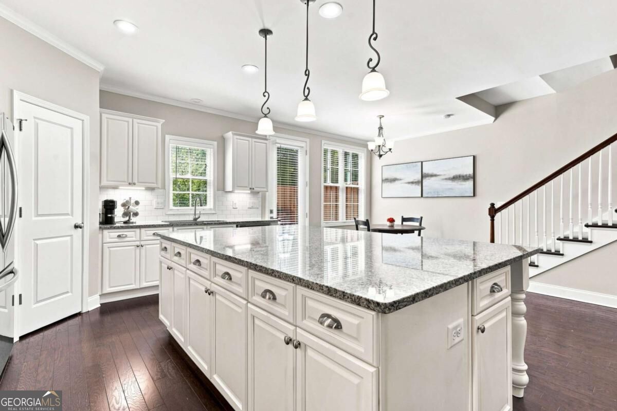 7603 Lowery Oak Drive Property Photo 14