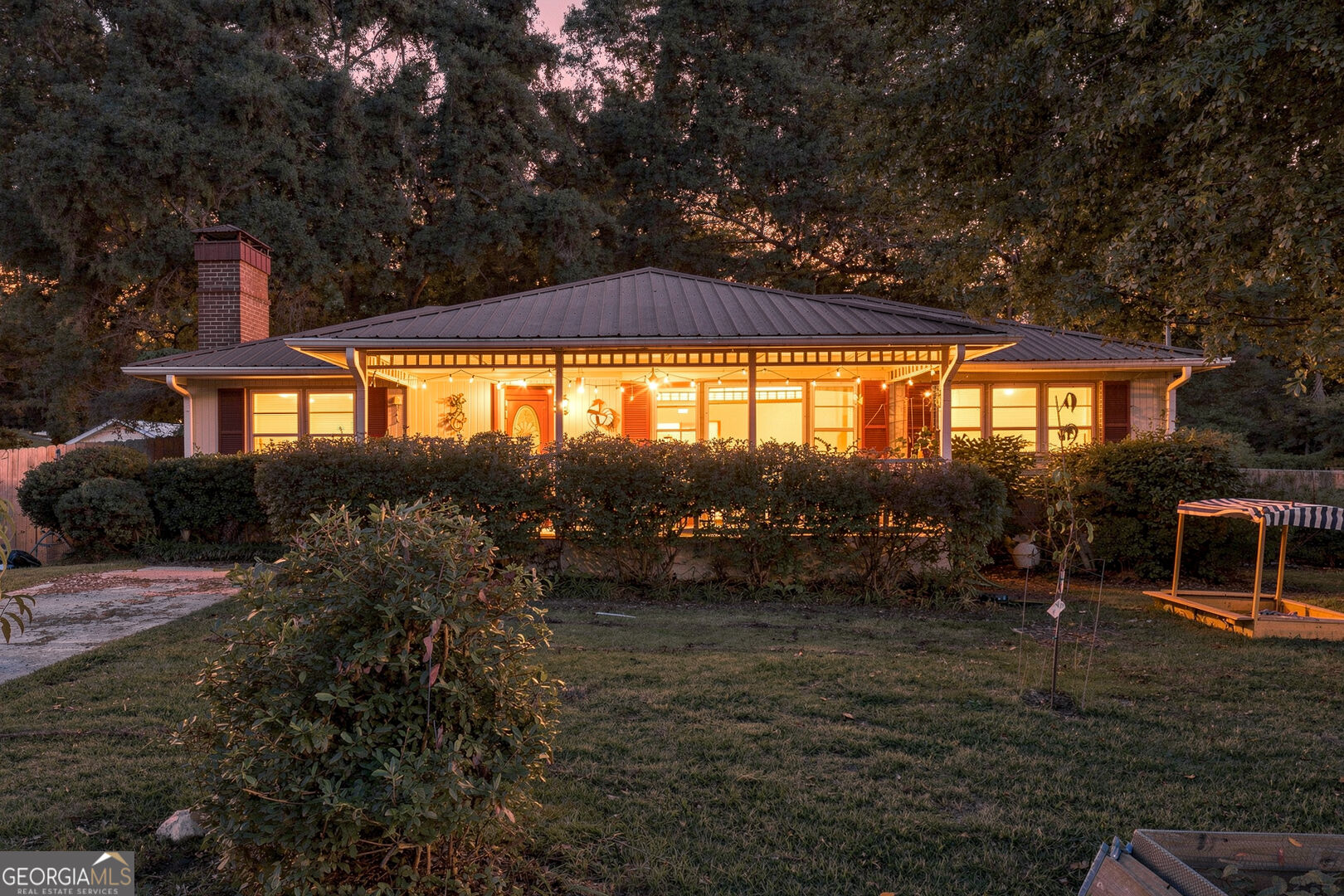 6383 Arthur Drive Property Photo 6
