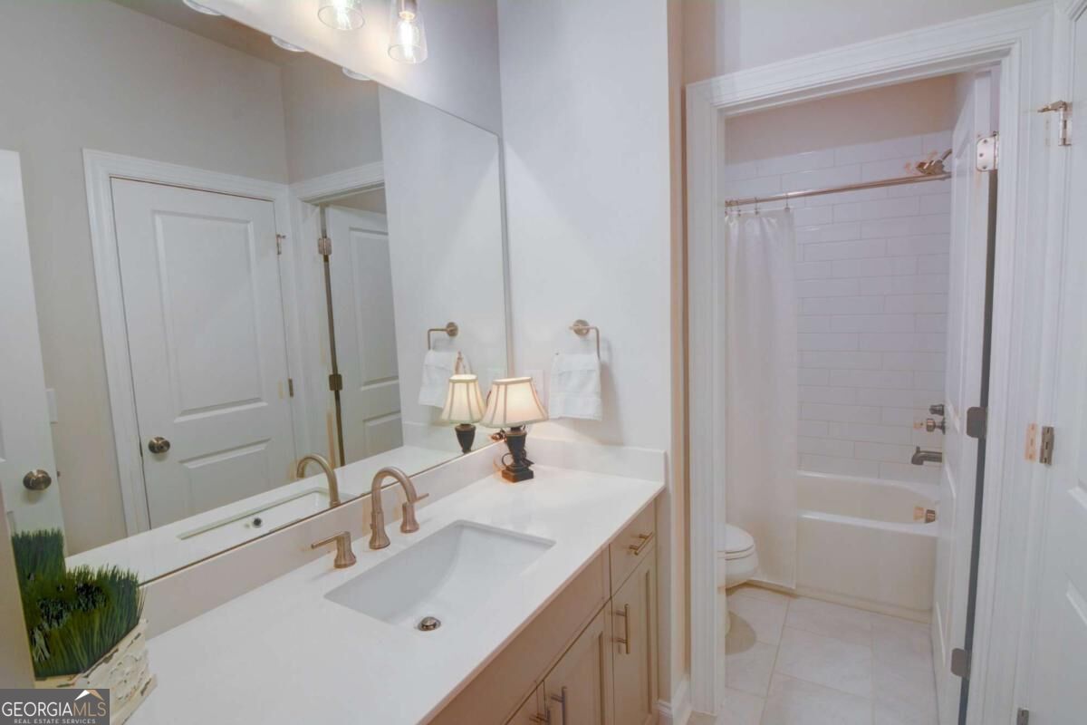 4651 Lanarc Drive Property Photo 25