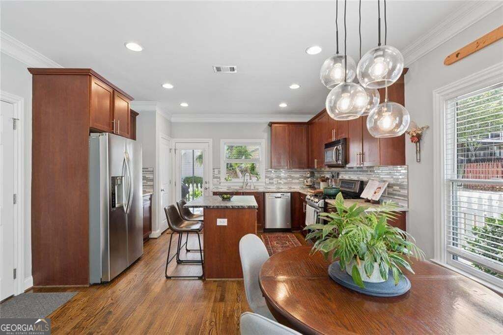 1673 Barfield Run Nw Property Photo 8
