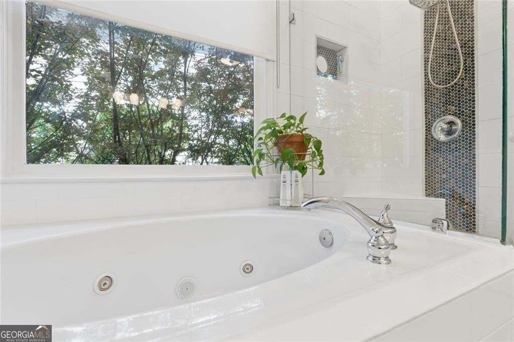 1673 Barfield Run Nw Property Photo 27
