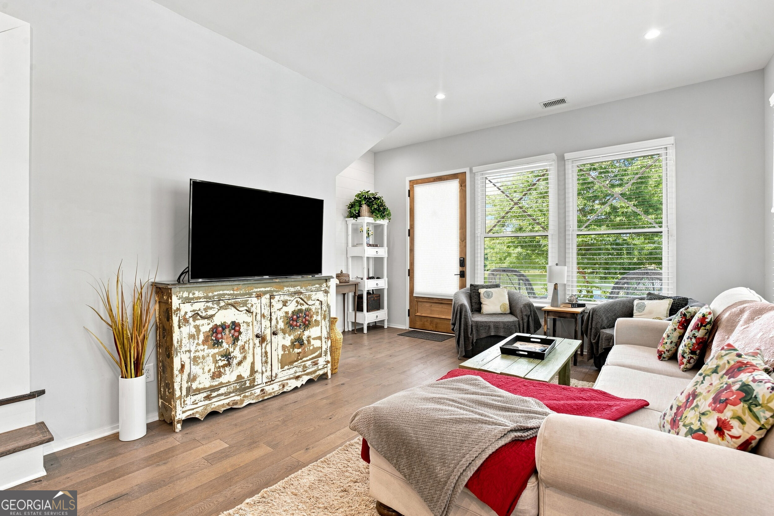 170 Heatherden Avenue Property Photo 7
