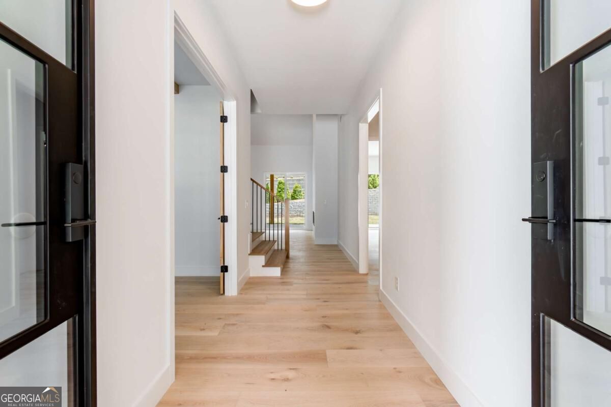 6004 Hemingway Lane Property Photo 13