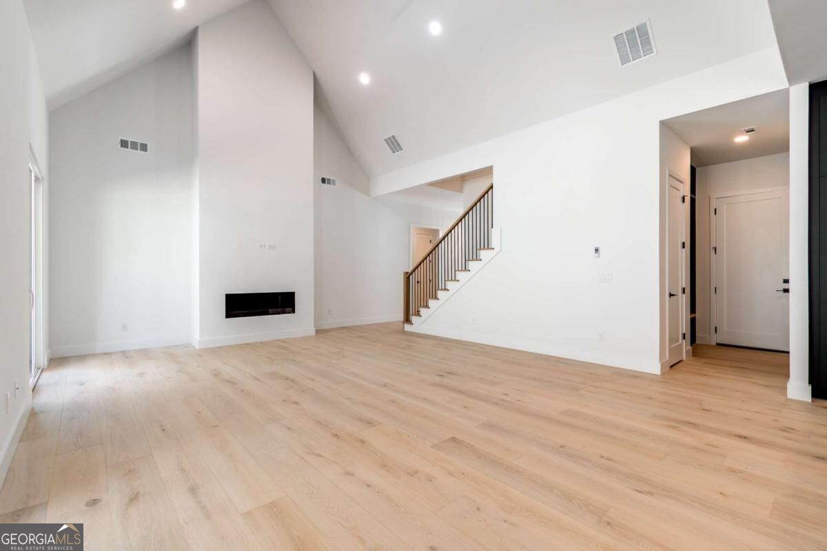 6004 Hemingway Lane Property Photo 22
