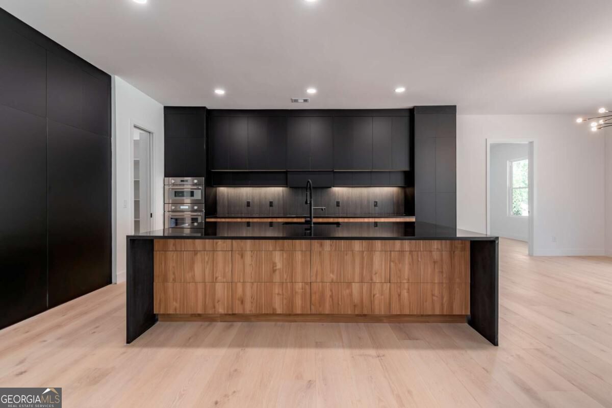 6004 Hemingway Lane Property Photo 24