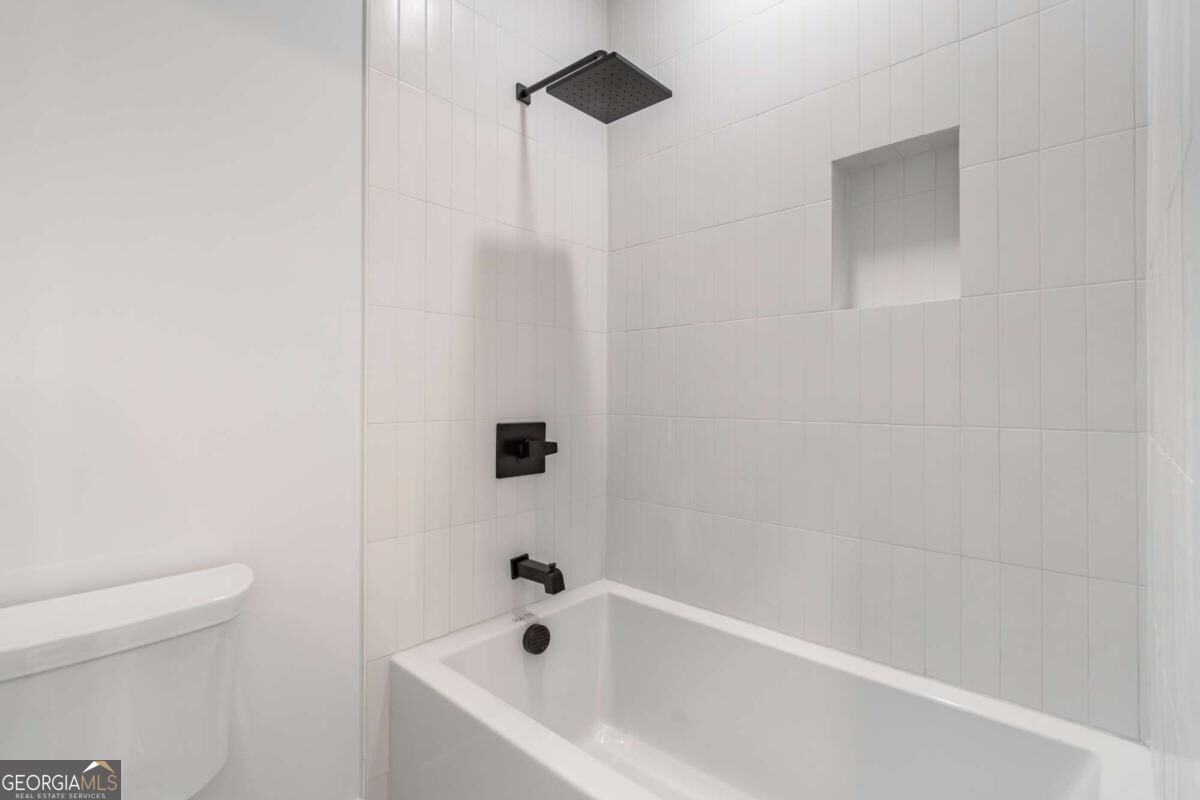 6004 Hemingway Lane Property Photo 61