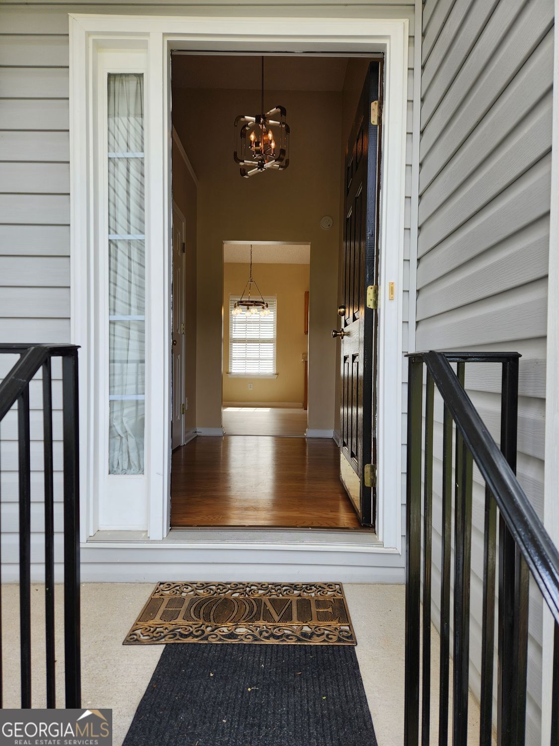 1025 Winding Brook Way Property Photo 3