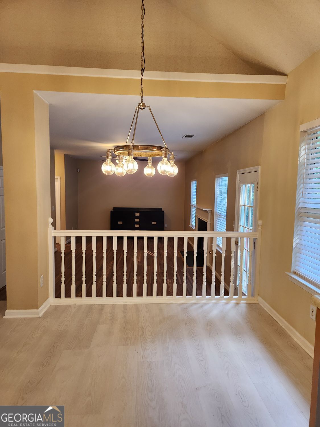 1025 Winding Brook Way Property Photo 10