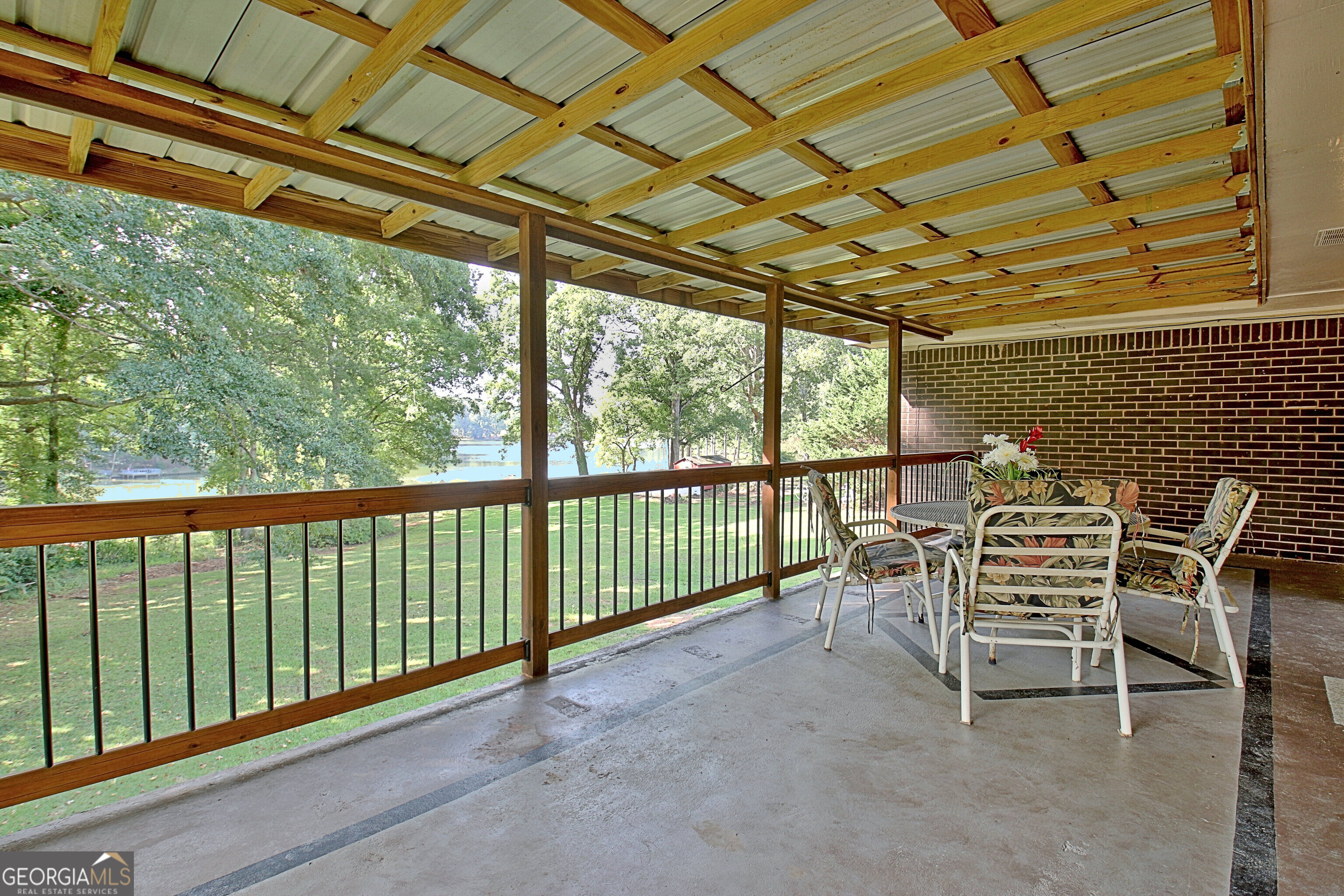 45 North Drive Property Photo 2