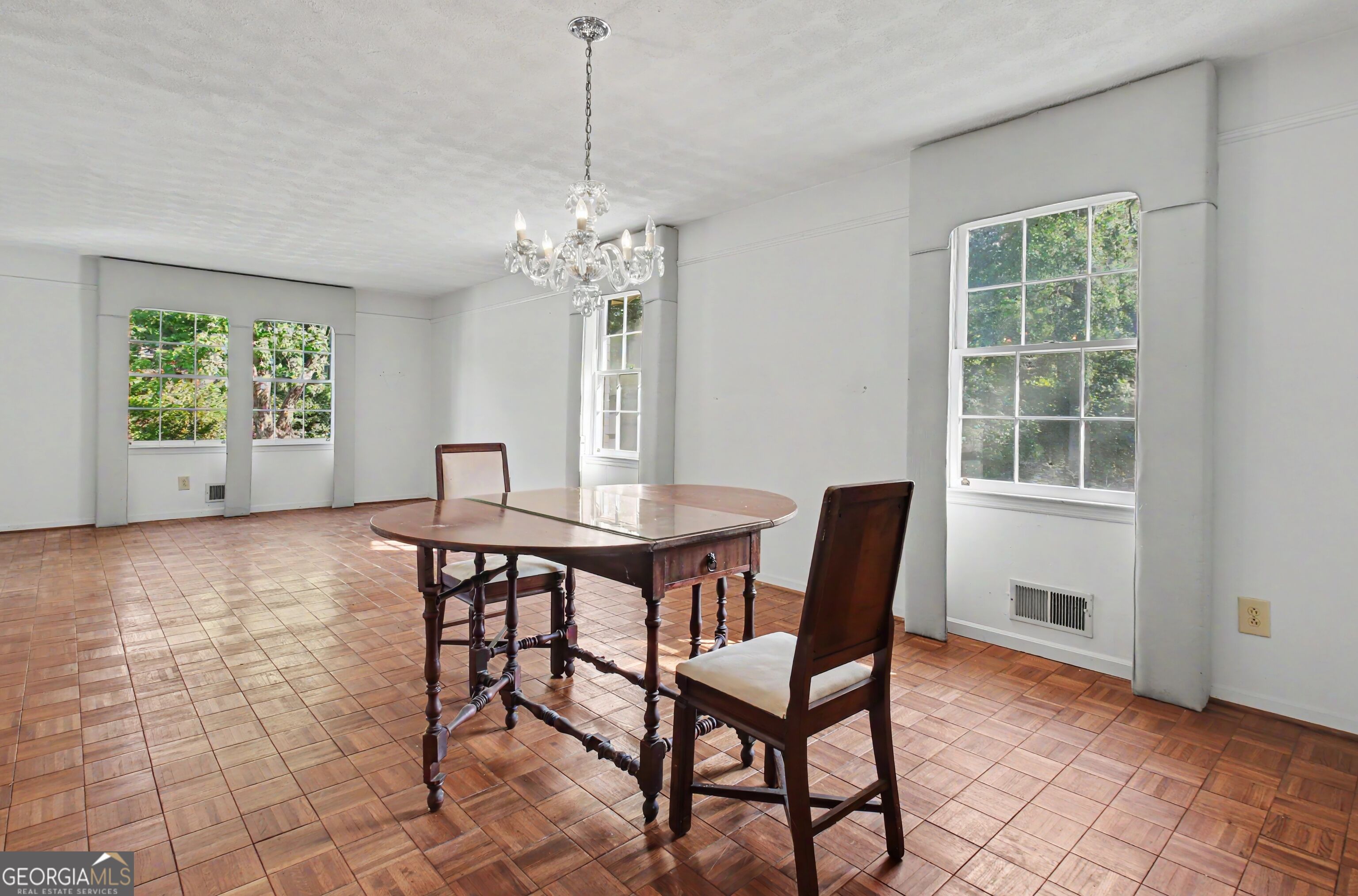 45 North Drive Property Photo 15