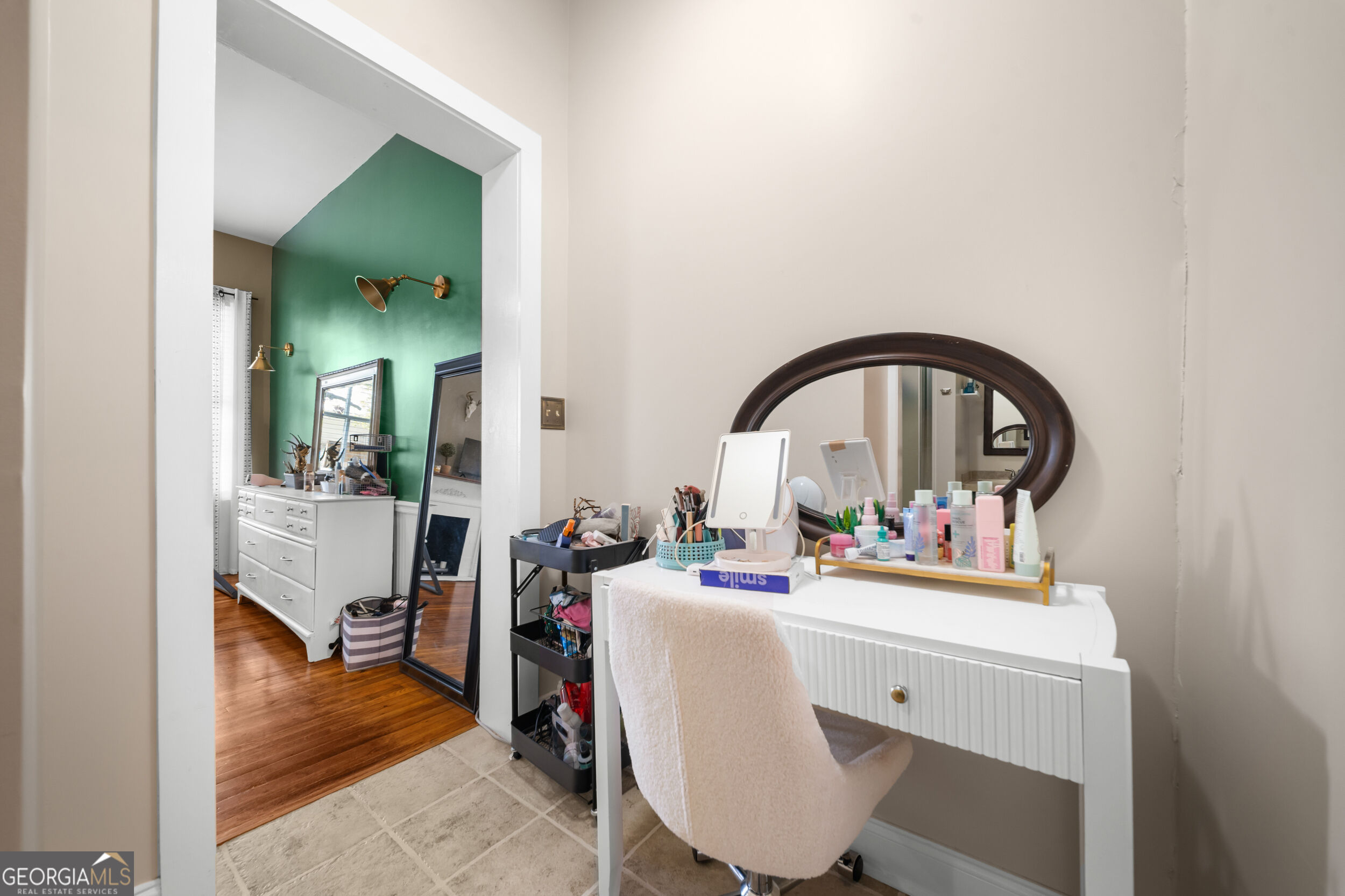 631 Barney Avenue Property Photo 19