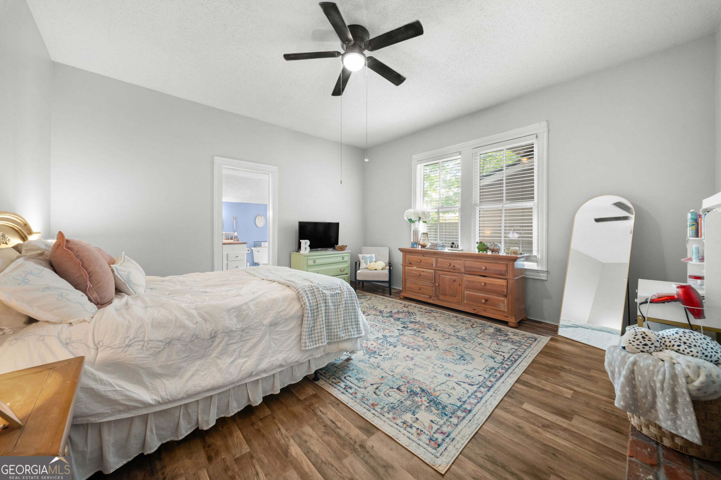 631 Barney Avenue Property Photo 22