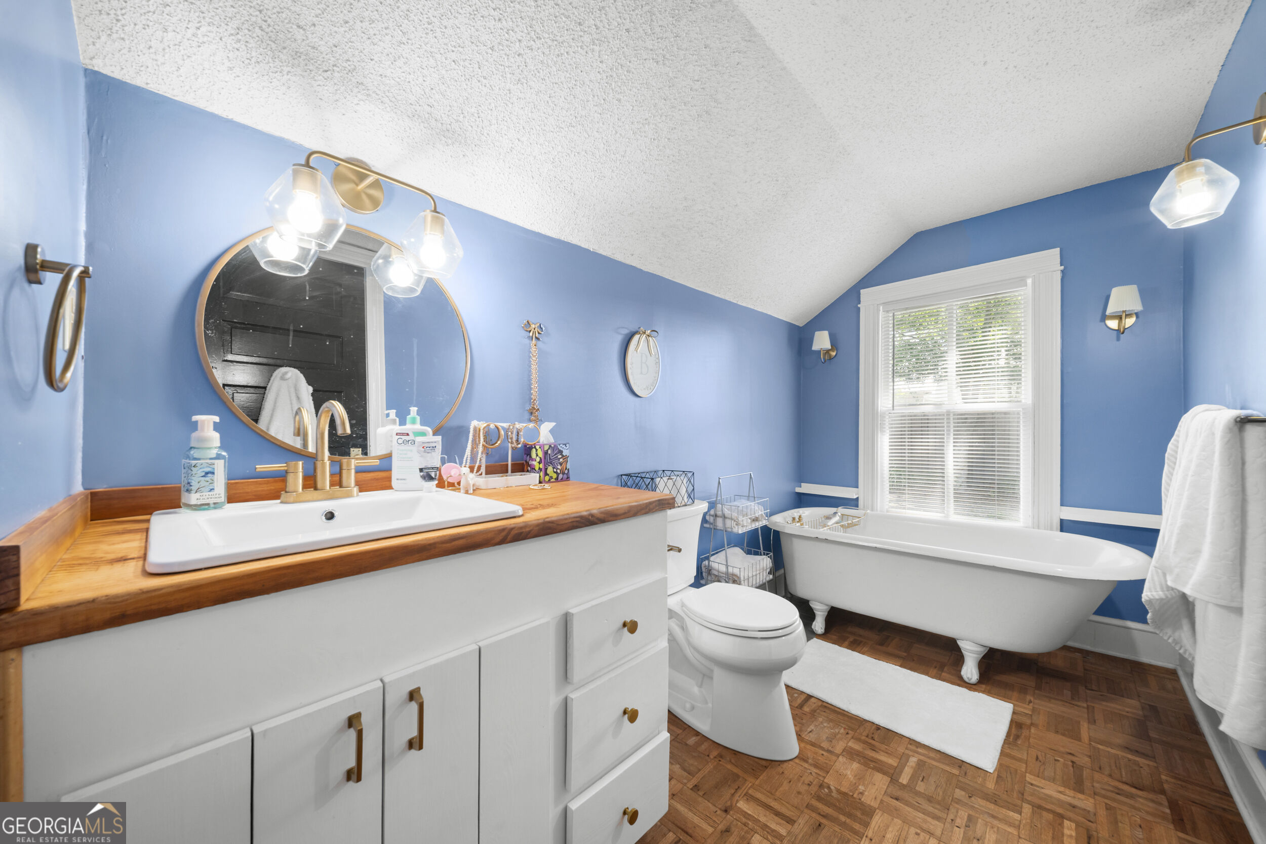 631 Barney Avenue Property Photo 24