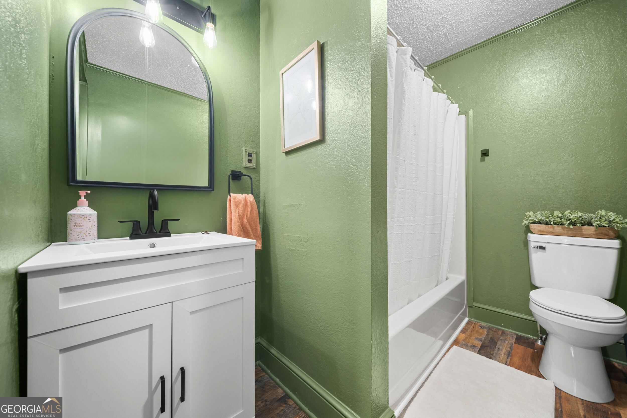 631 Barney Avenue Property Photo 25