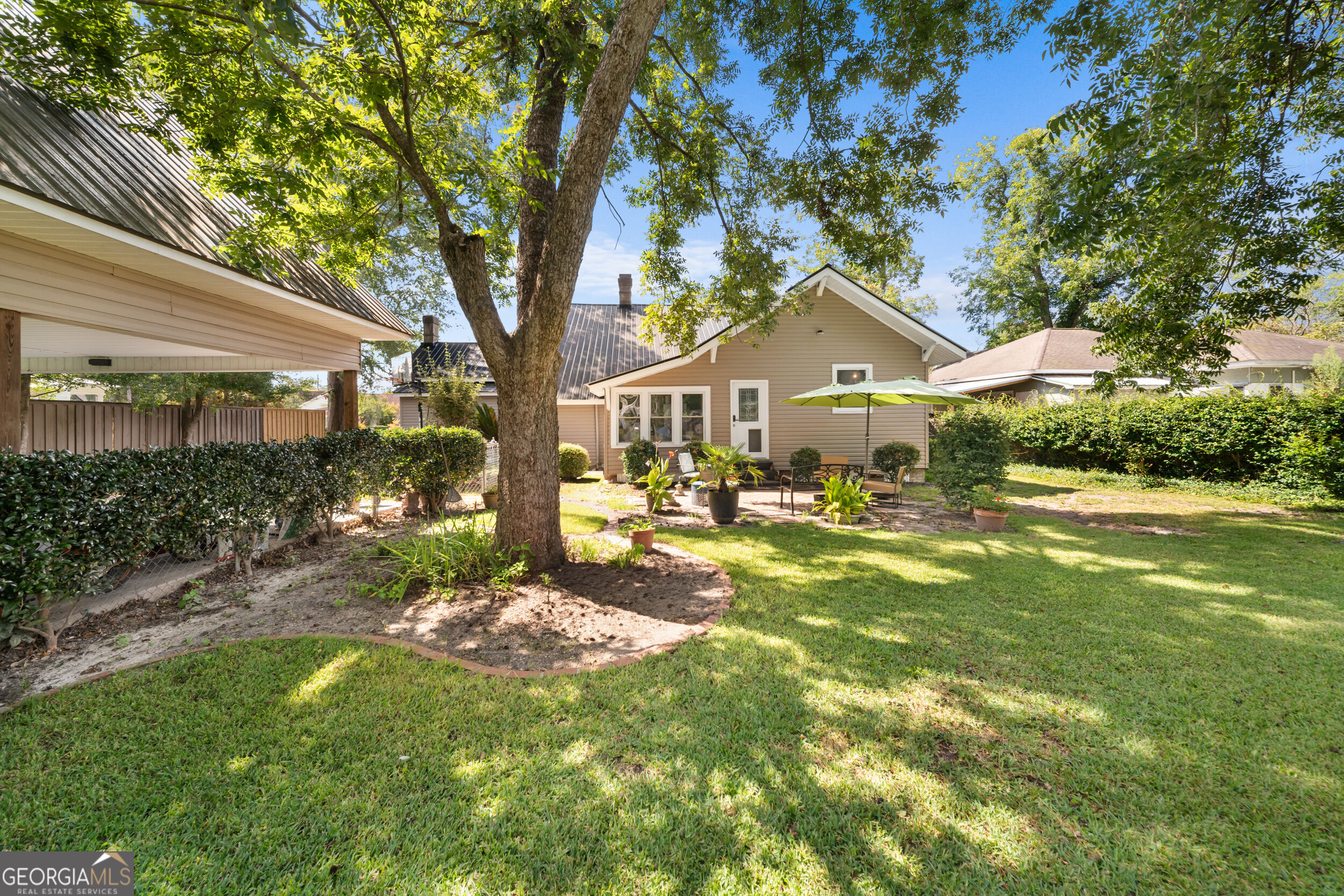 631 Barney Avenue Property Photo 31