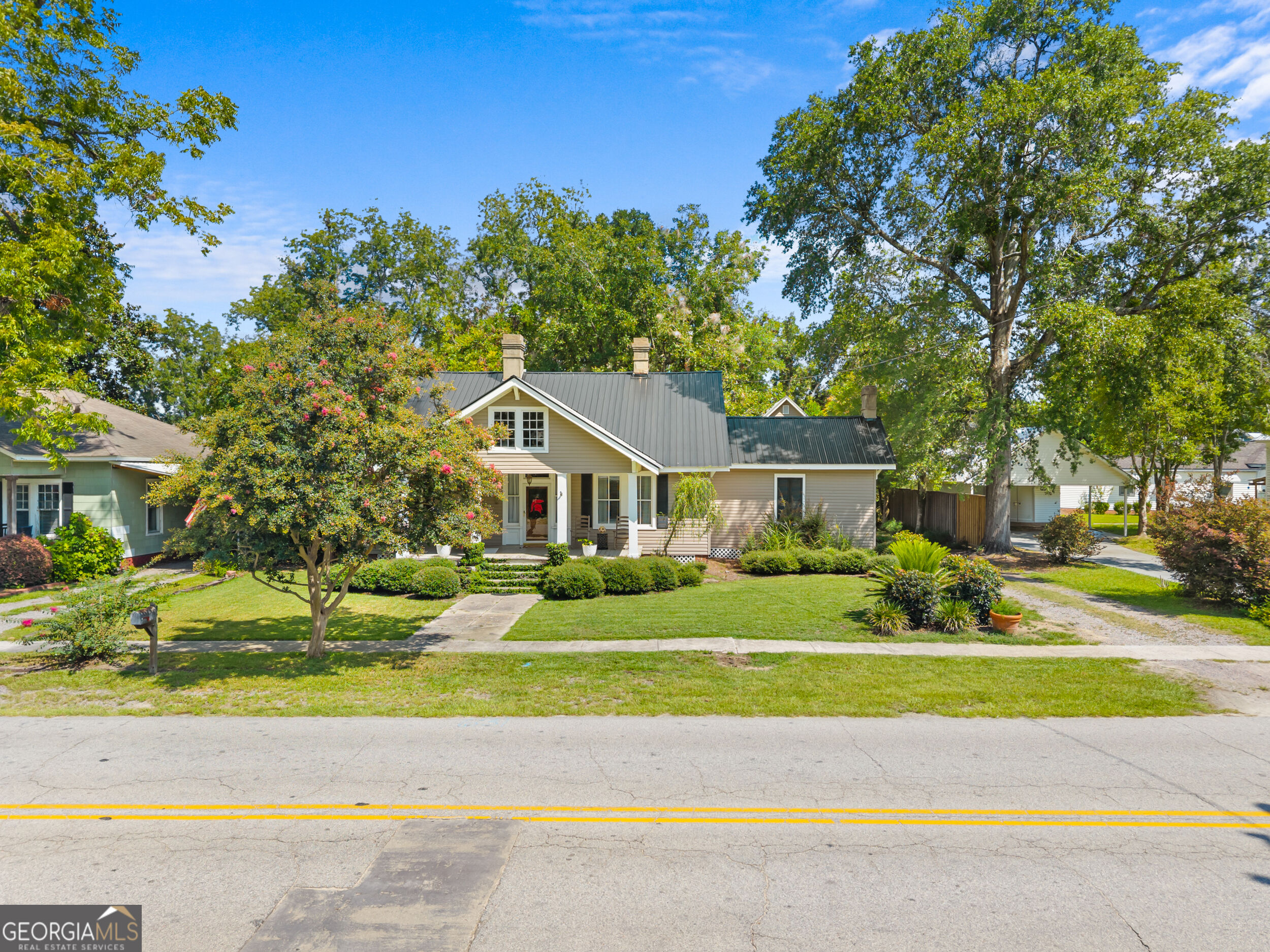 631 Barney Avenue Property Photo 34