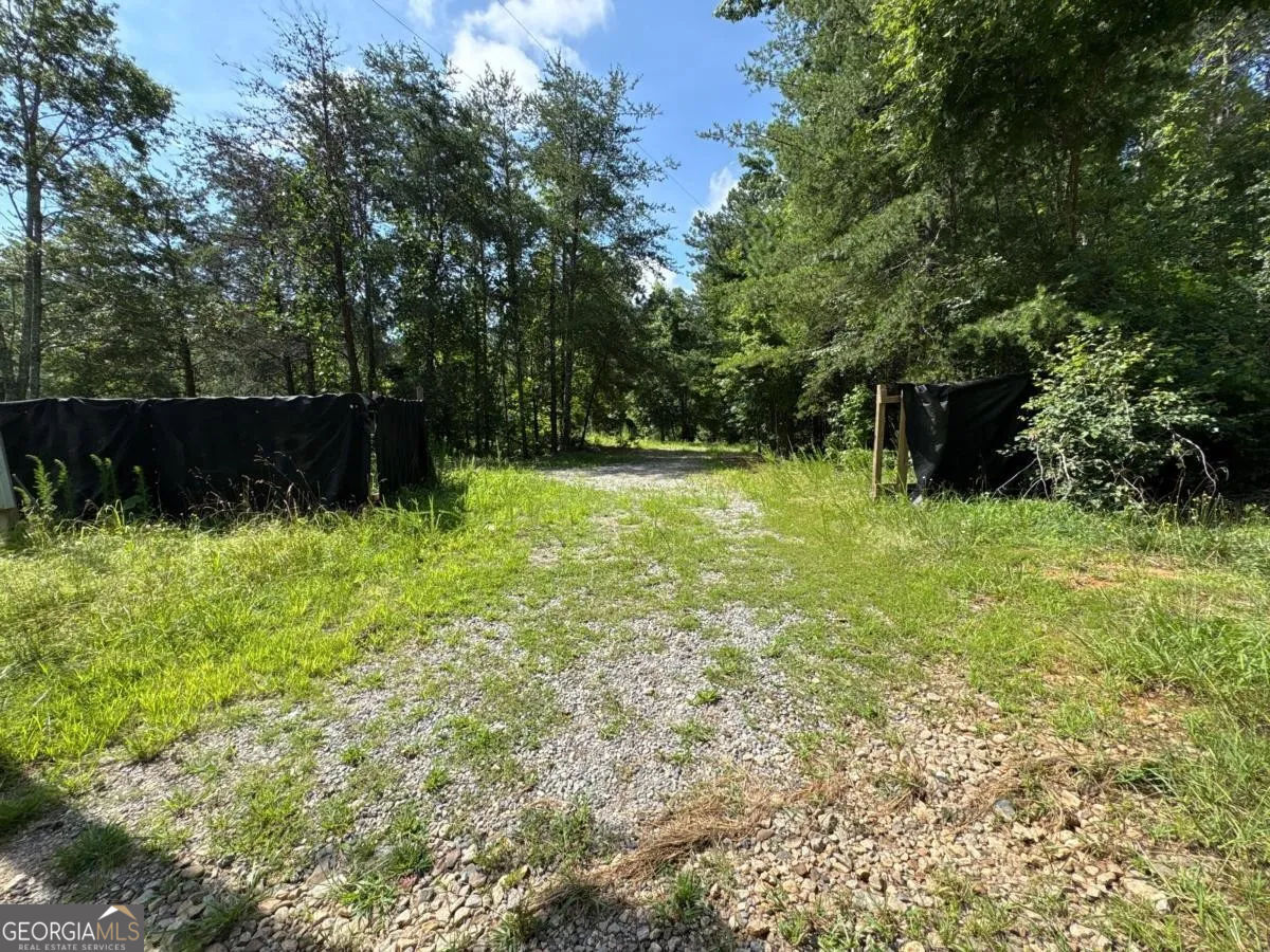 1515 Hughes Drive Property Photo 4