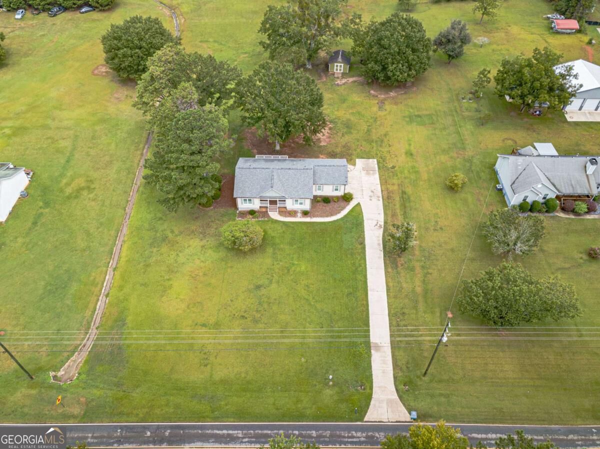 1275 Lake Dow Road Property Photo 3