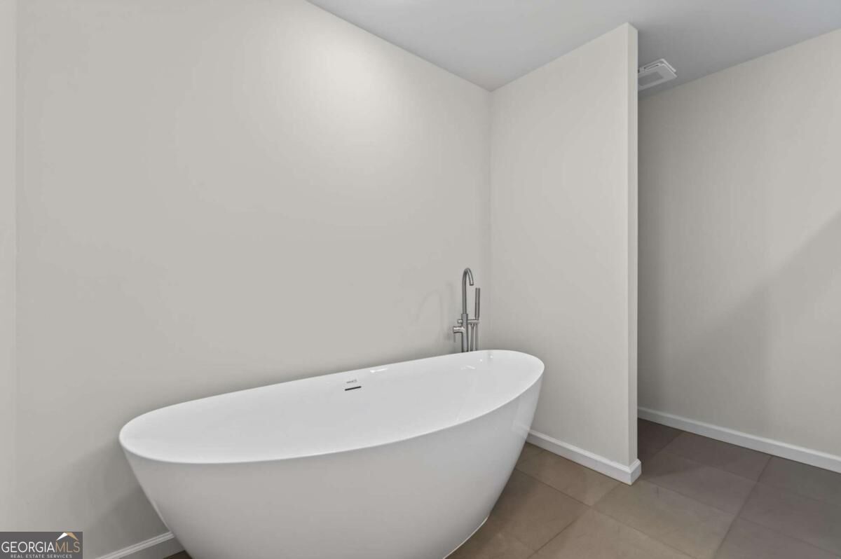 1275 Lake Dow Road Property Photo 12