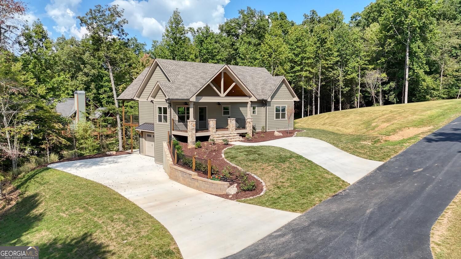 2079 Almont Rd. Property Photo 1